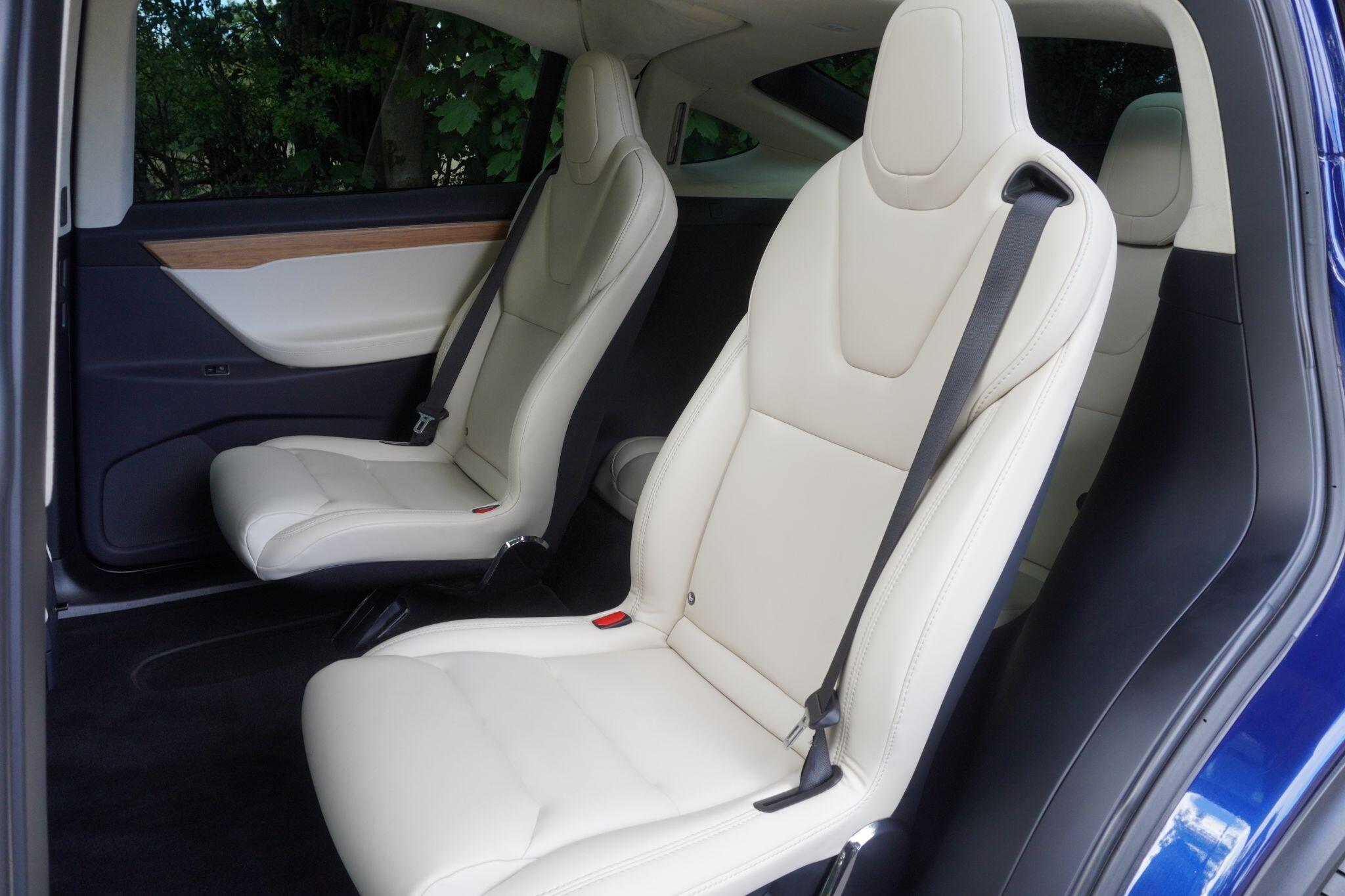 Tesla Model X view 67