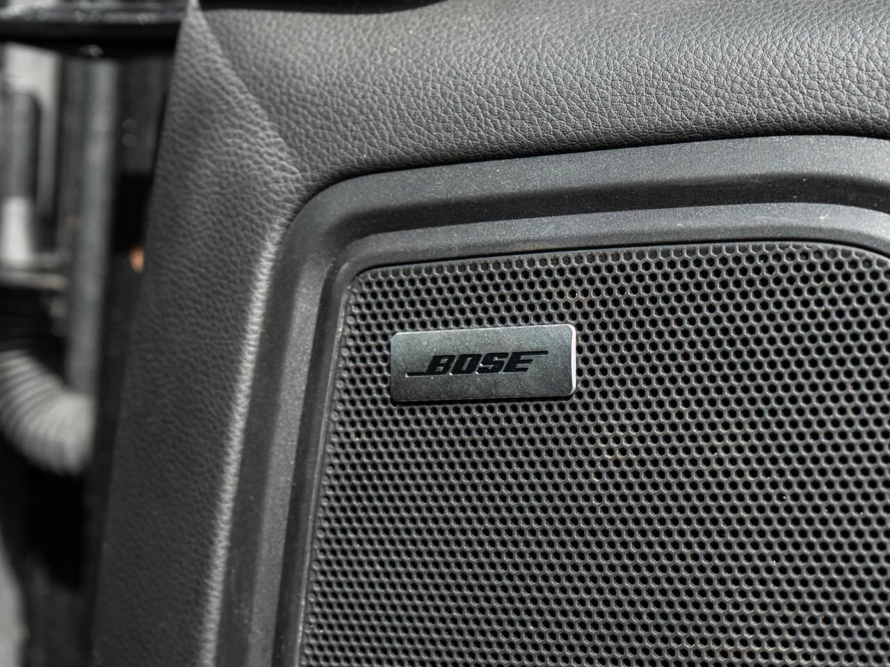 Porsche Macan view 22
