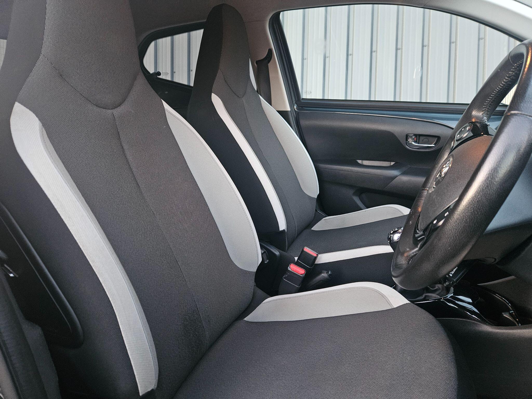 2018 Toyota AYGO 1.0 VVT-i x-press Euro 6 5dr • 14,600 miles image 16