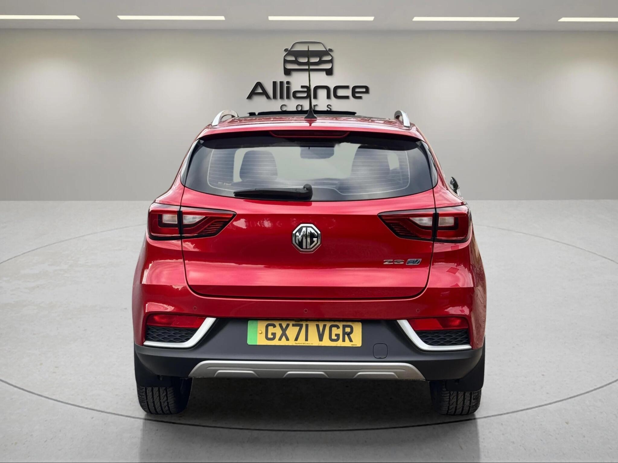 MG ZS view 11