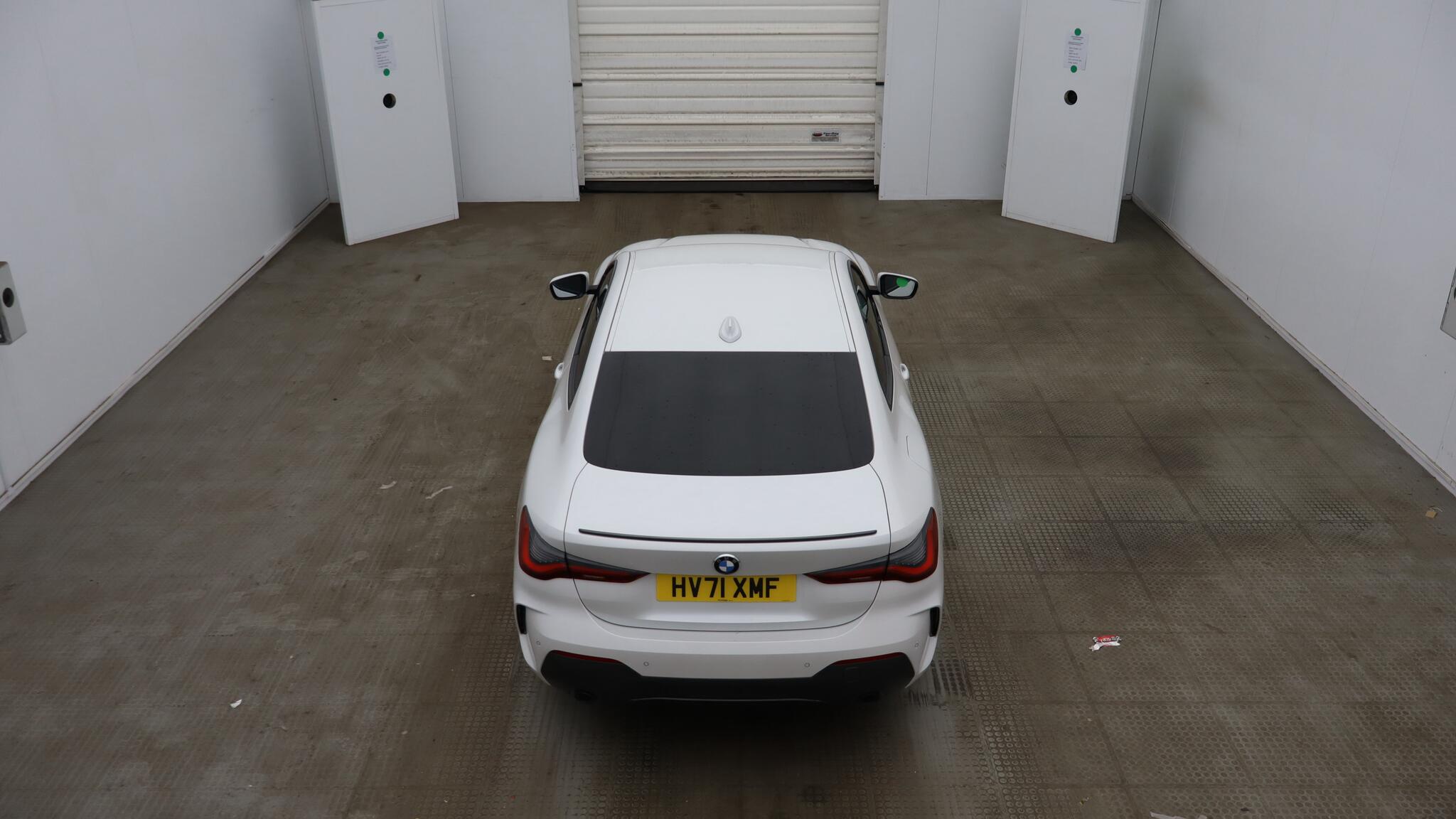BMW 4 Series view 8