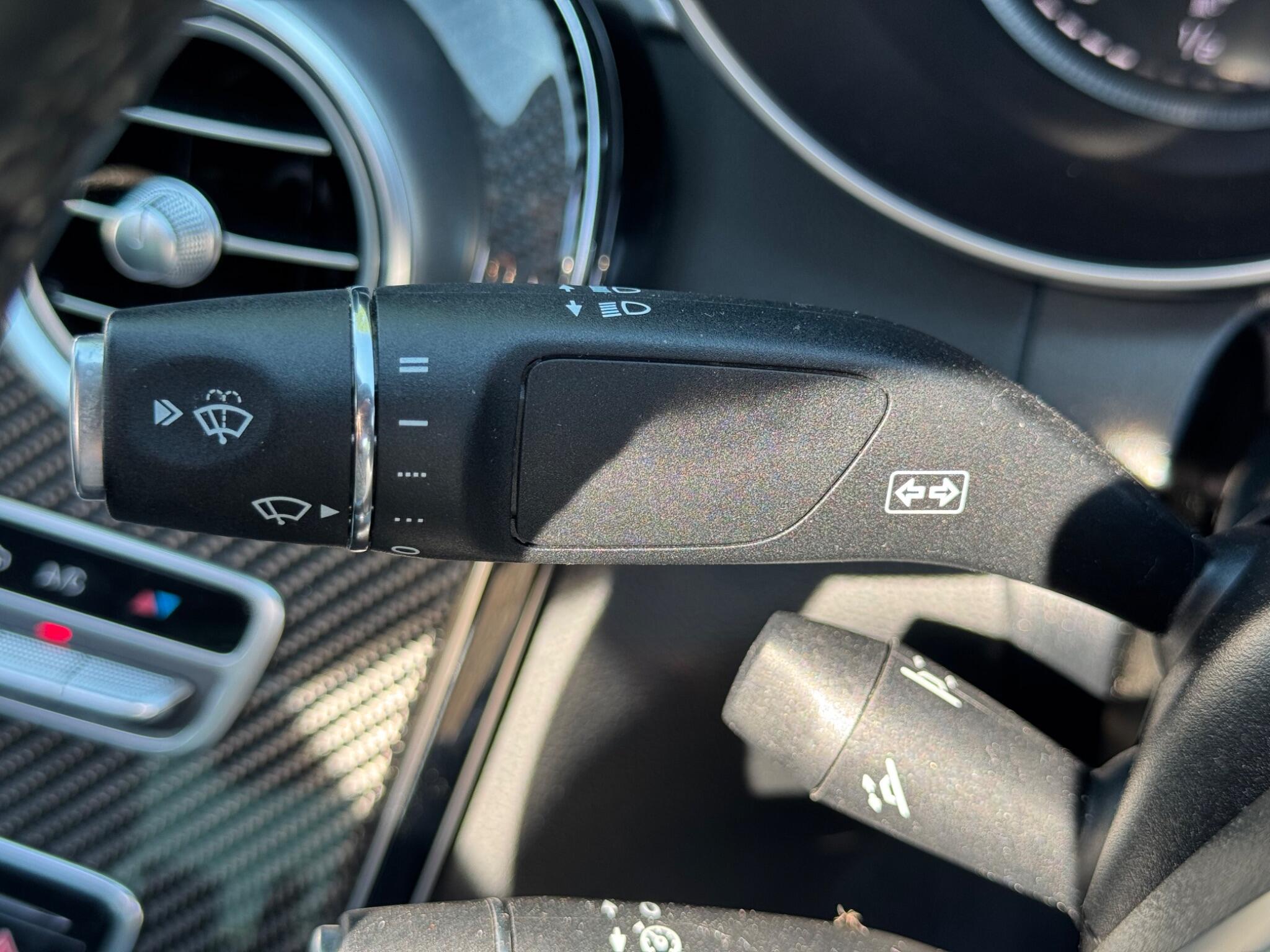 Mercedes-Benz C-Class view 39