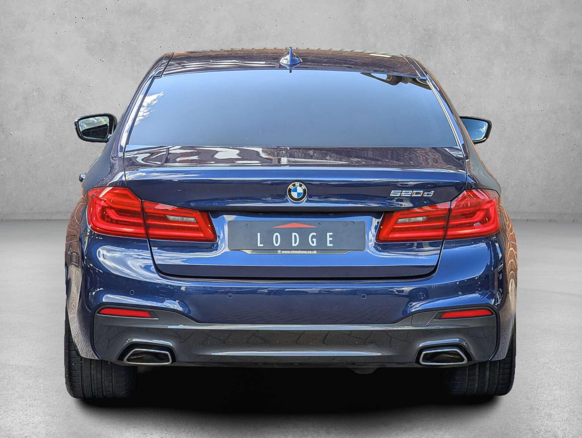 BMW 5 Series view 6