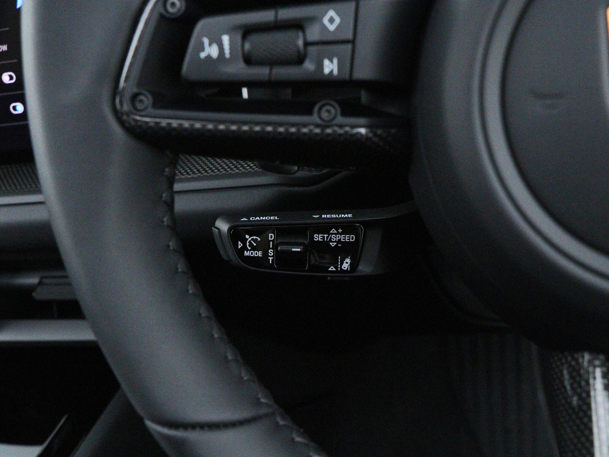 Porsche Cayenne view 36