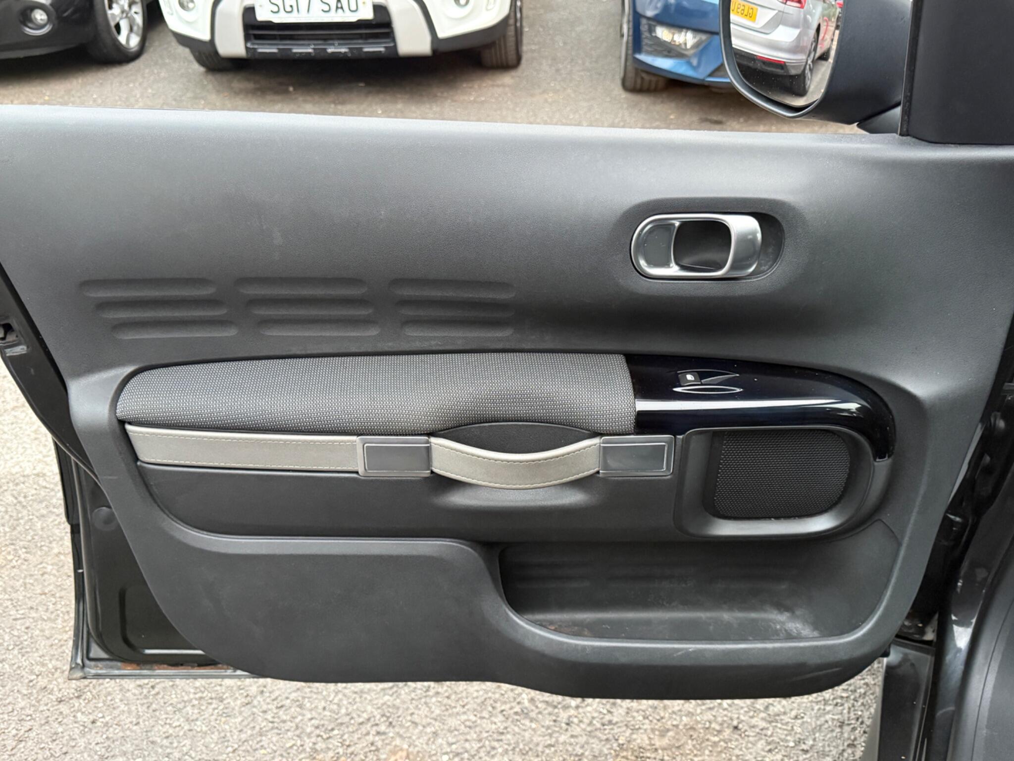 Citroen C4 Cactus - Image 29