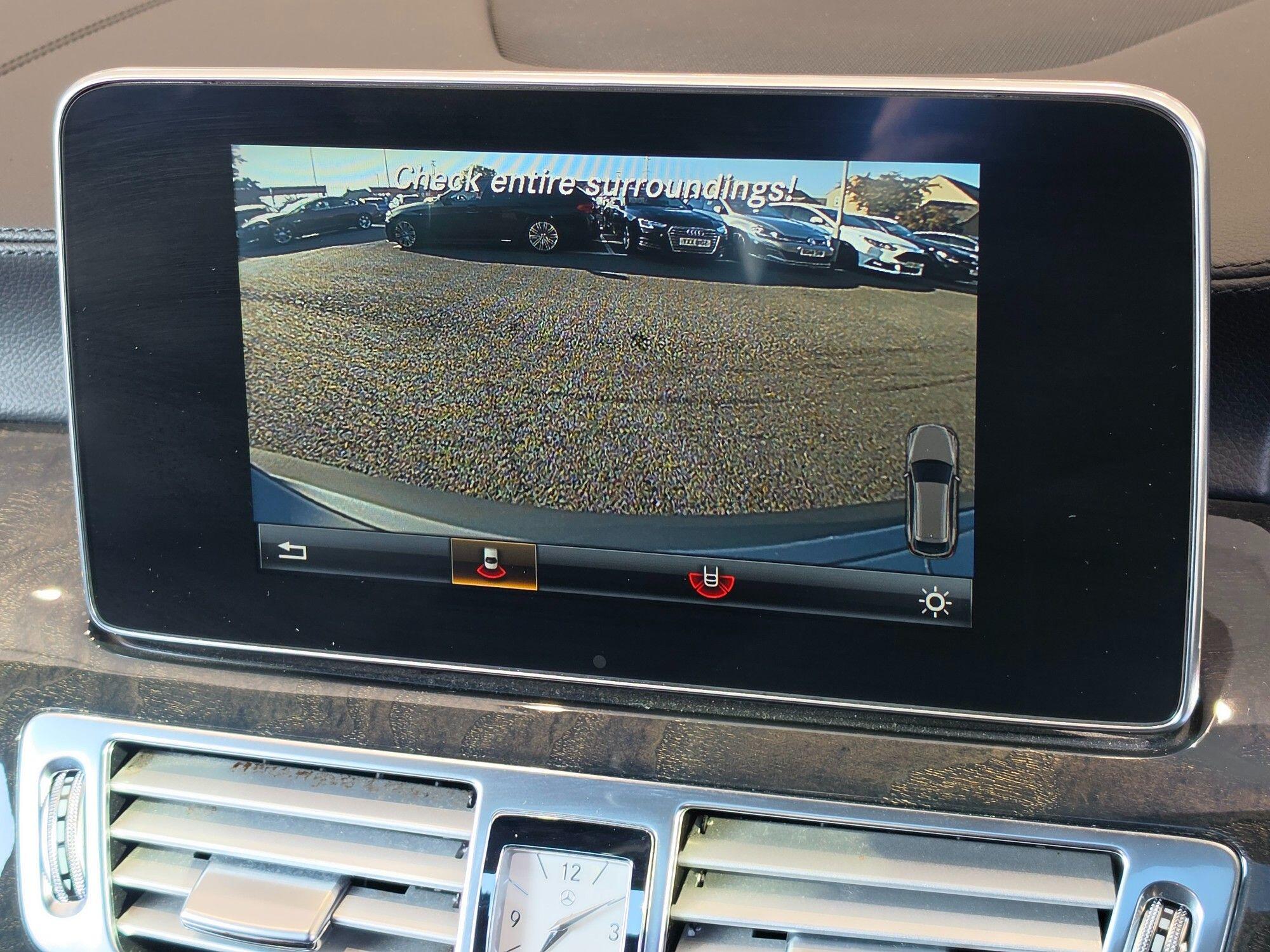 Mercedes-Benz CLS view 40