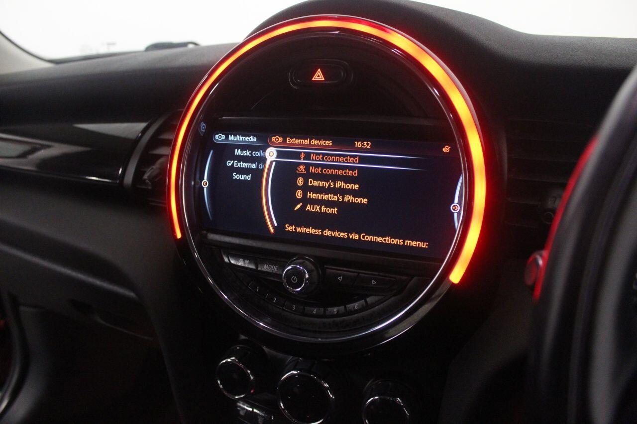 Mini Hatch view 34