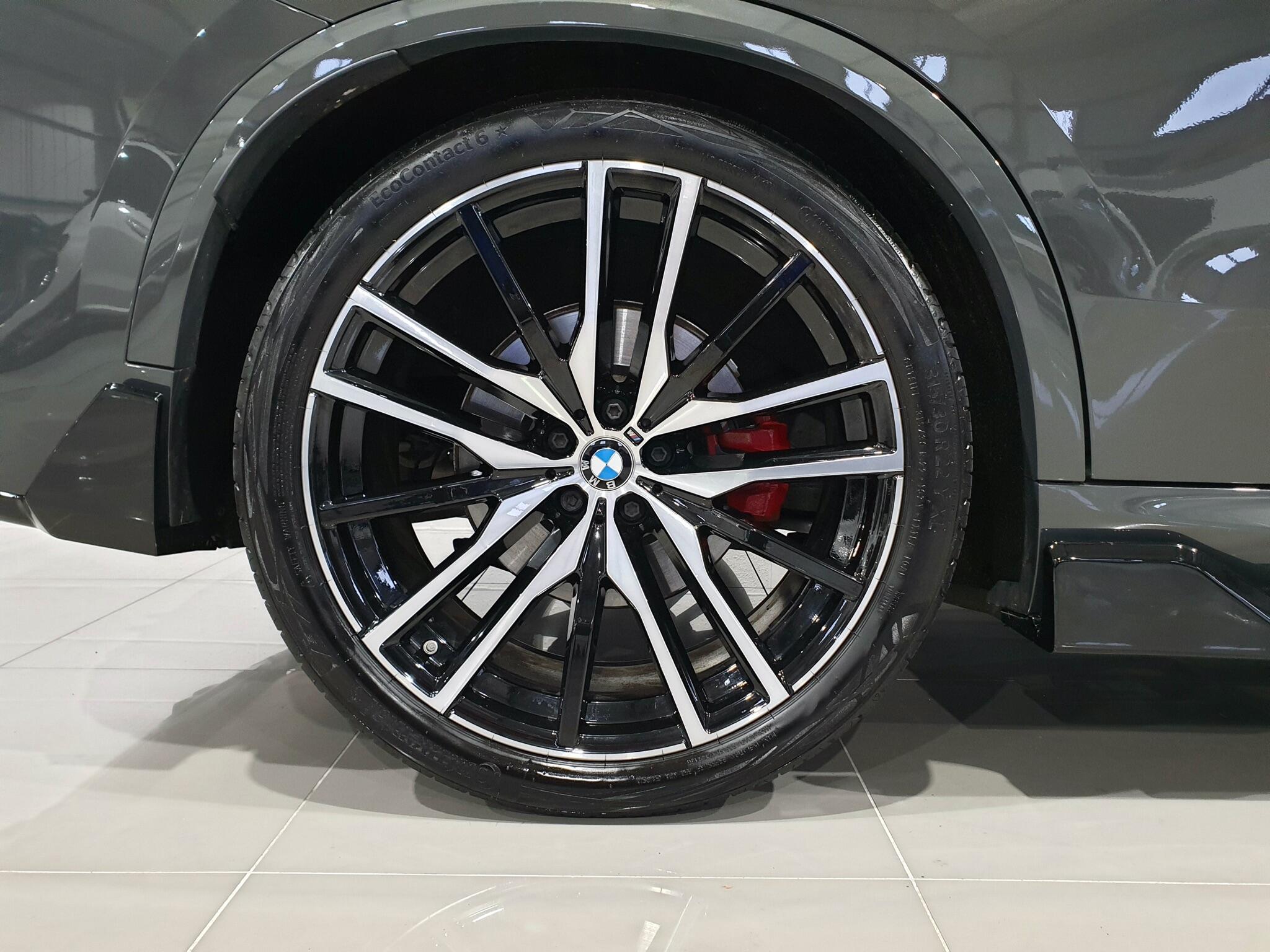 BMW X5 view 41