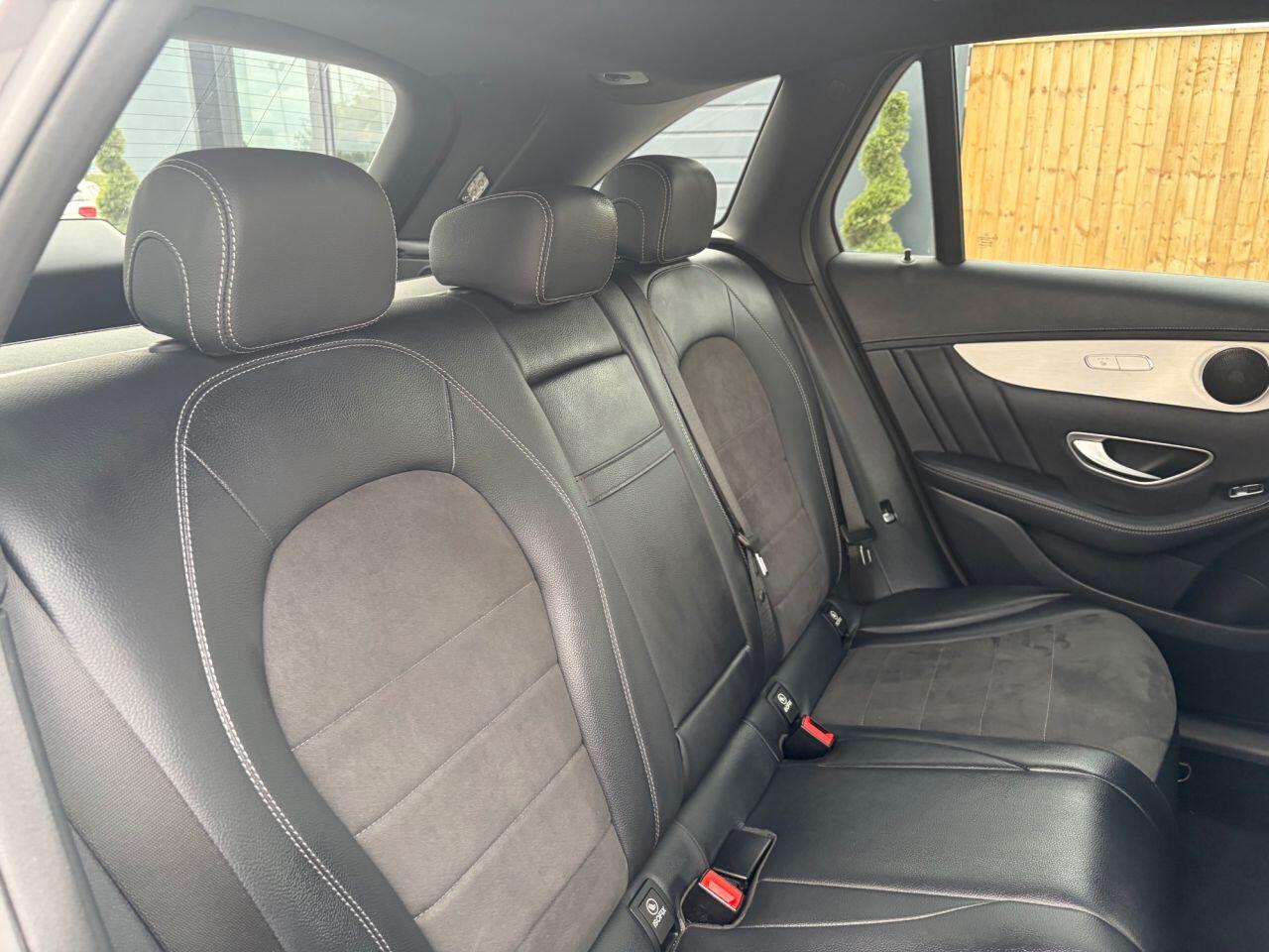 Mercedes-Benz GLC view 27