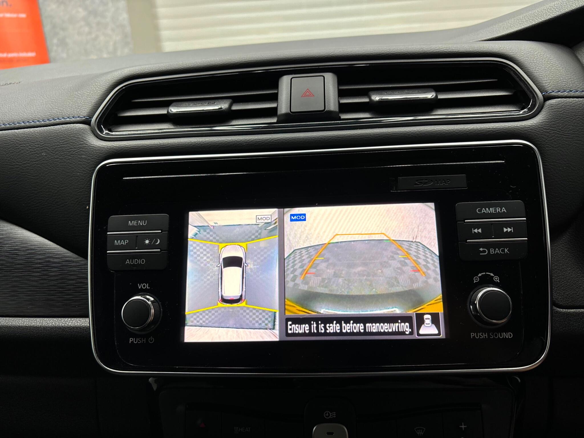 Nissan Leaf view 13