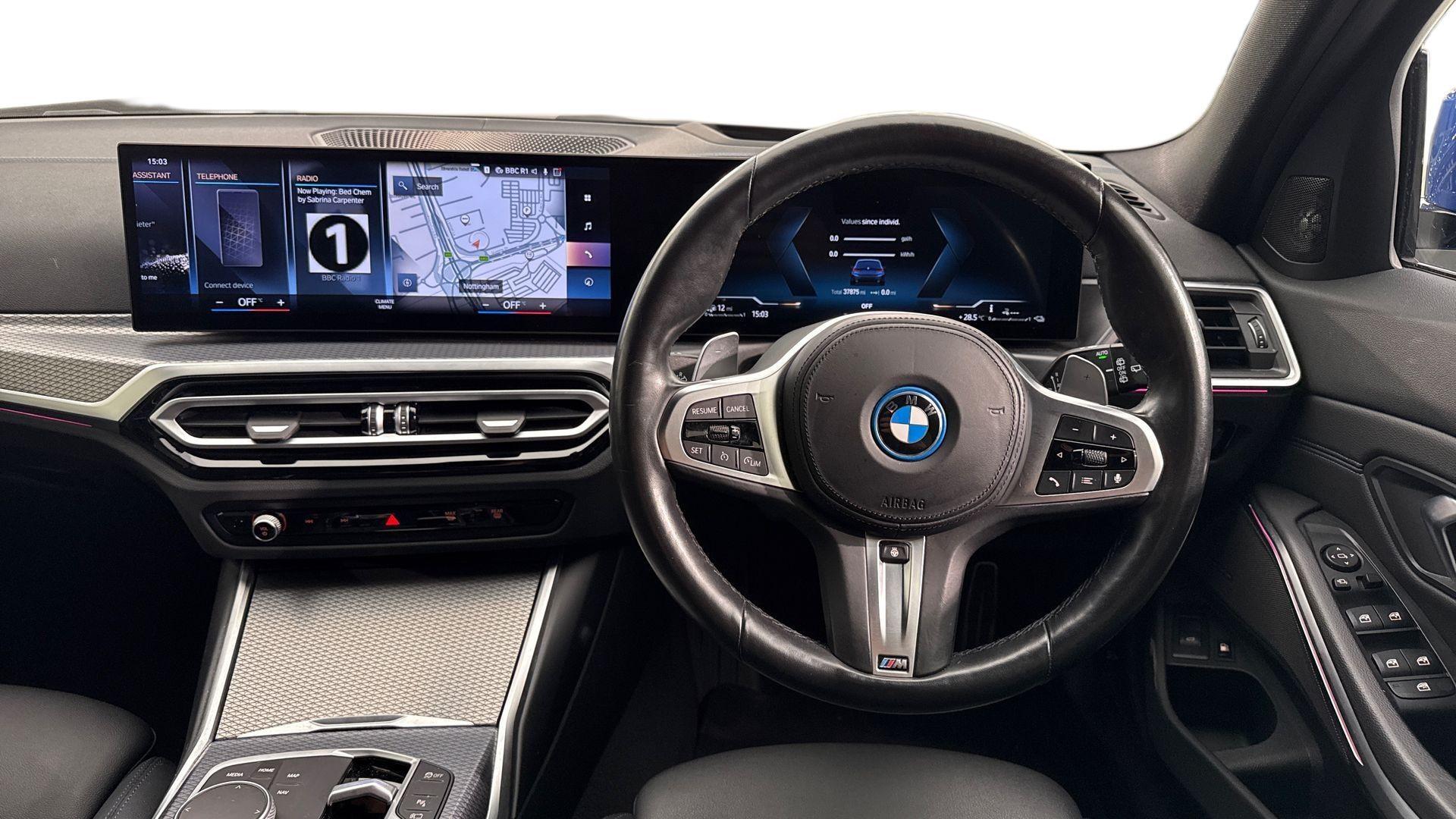 BMW 3 Series view 5