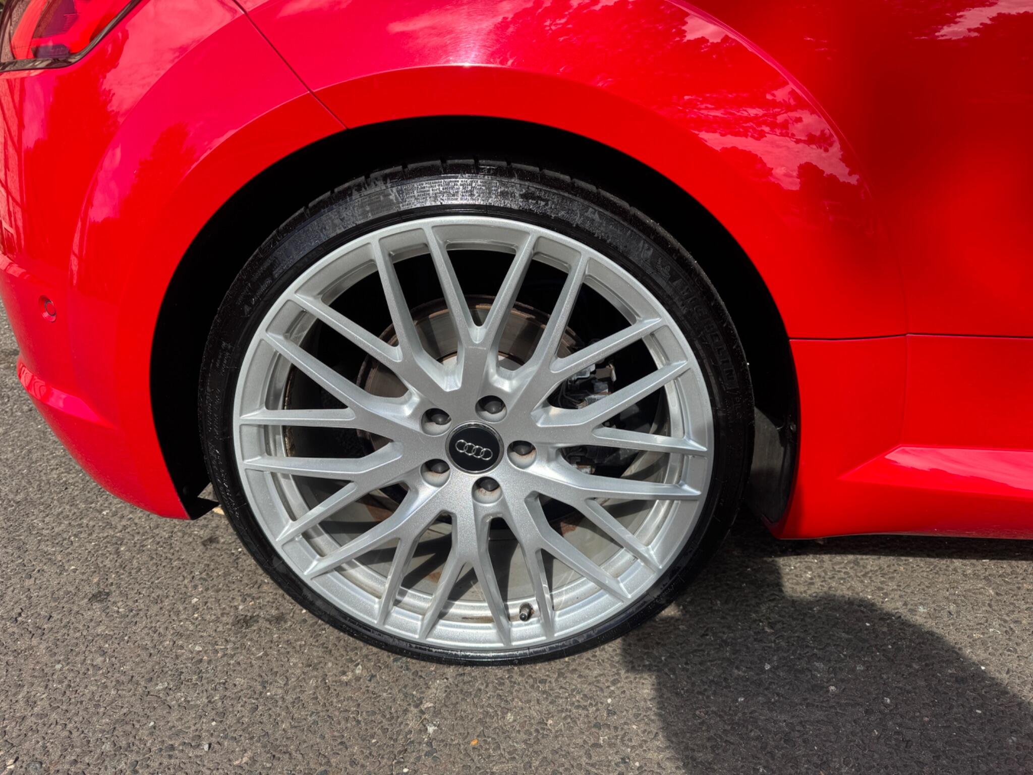Audi TT view 38