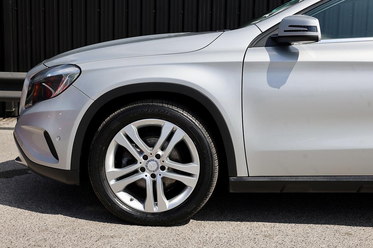 Mercedes-Benz Gla view 27