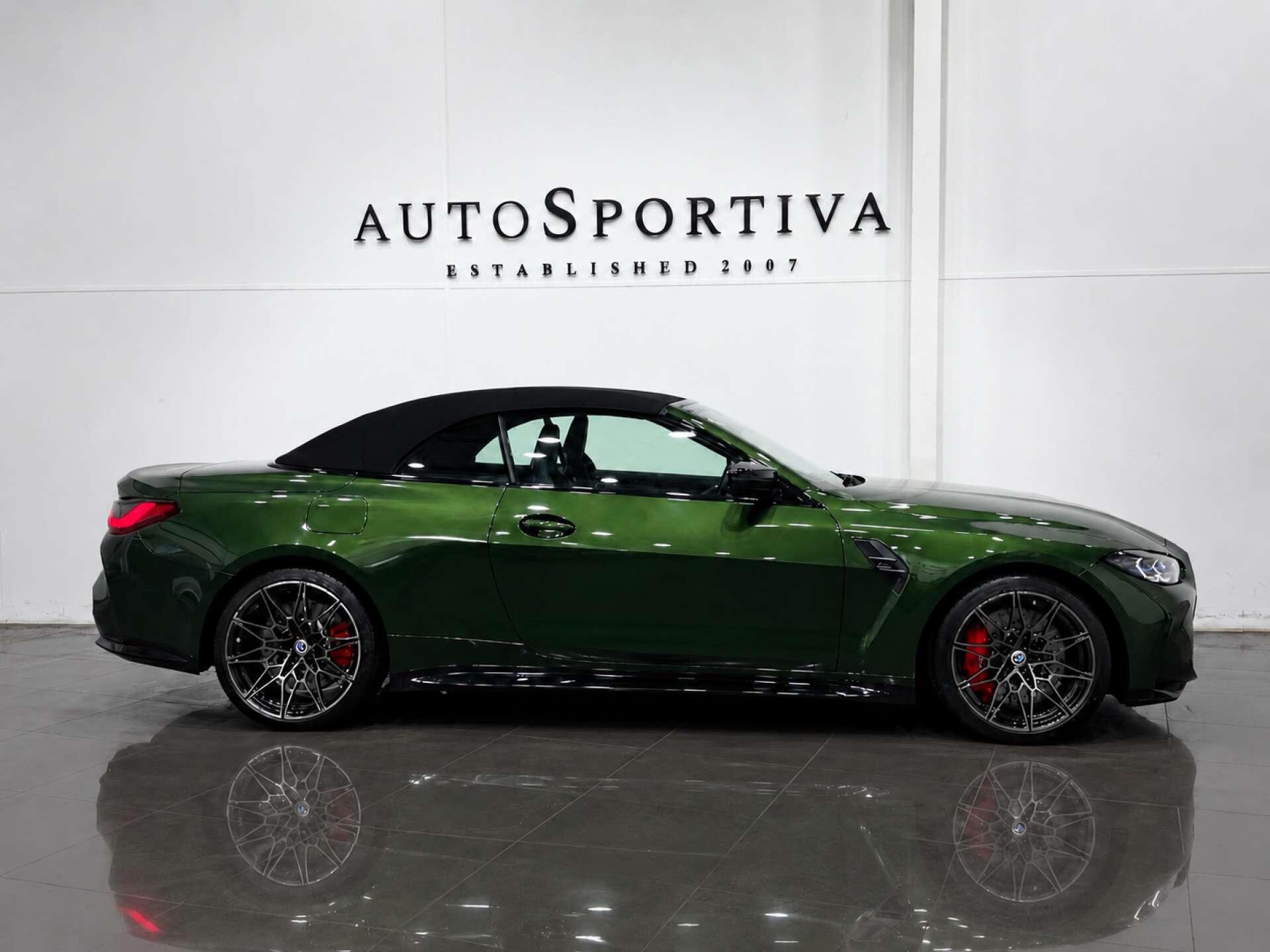 BMW M4 view 4