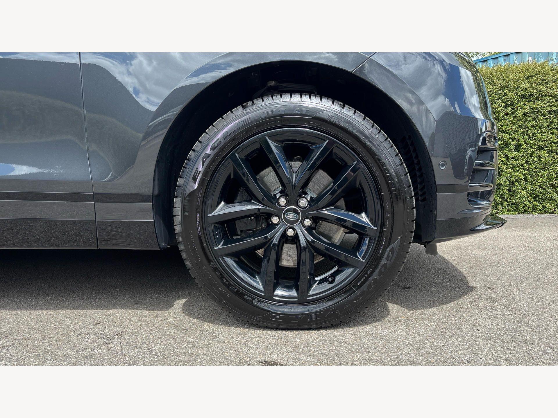 Land Rover Range Rover Velar view 9