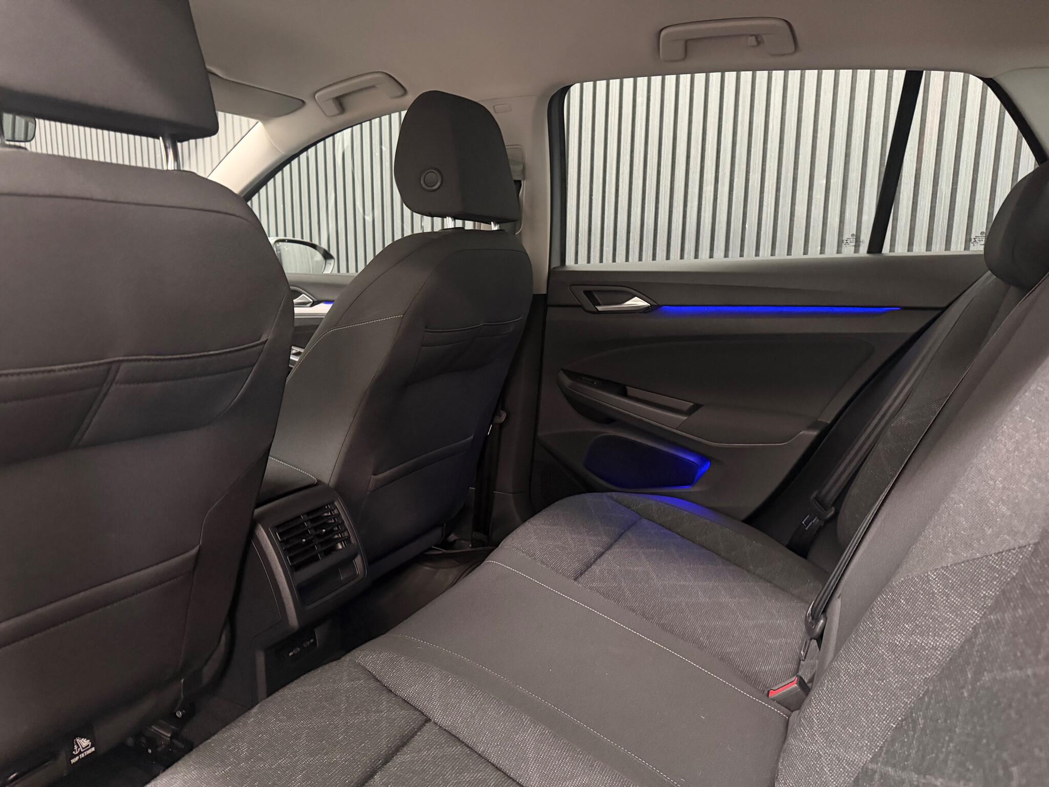 Volkswagen Golf view 41