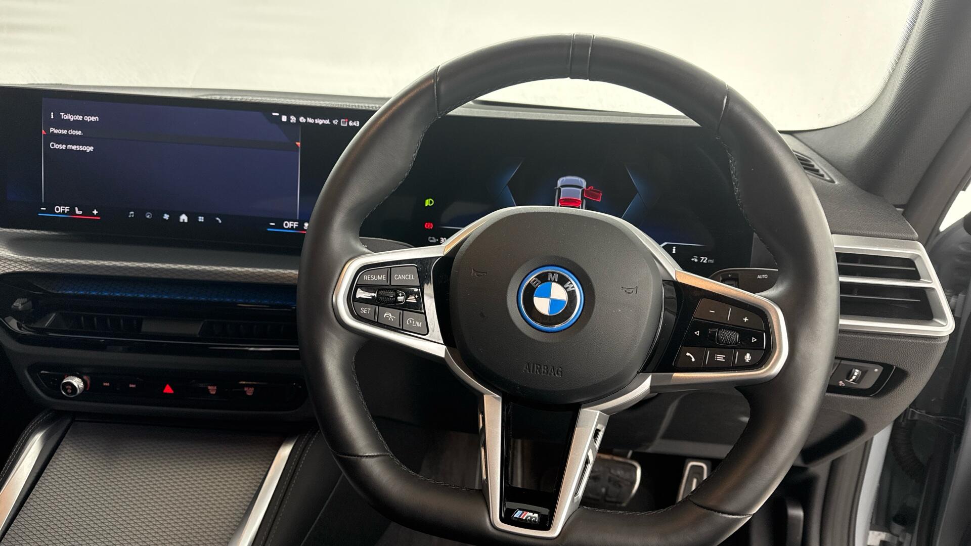 BMW i4 view 5