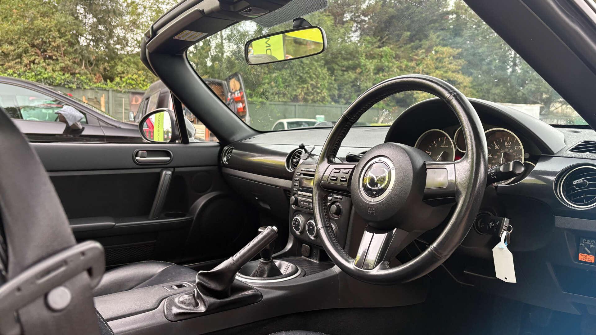 Mazda MX-5 view 7
