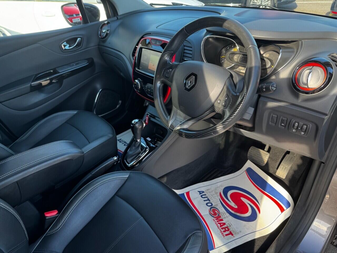 Renault Captur view 32