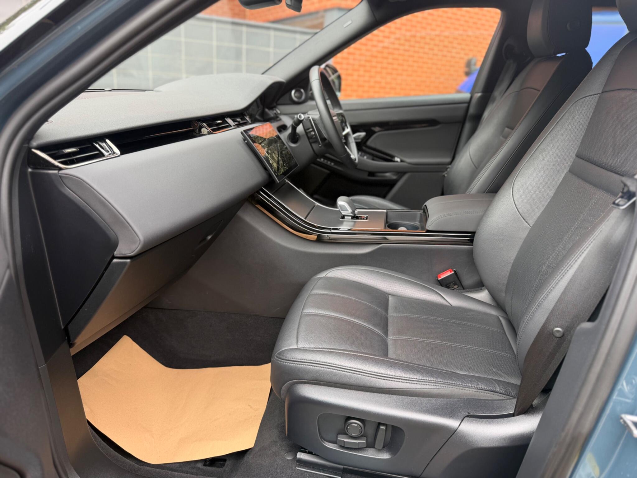 Land Rover Range Rover Evoque view 42