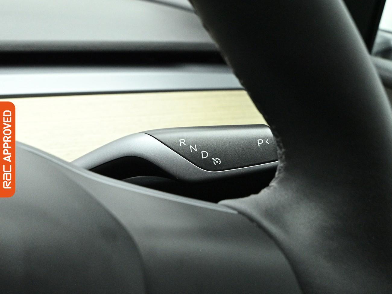 Tesla Model Y view 27