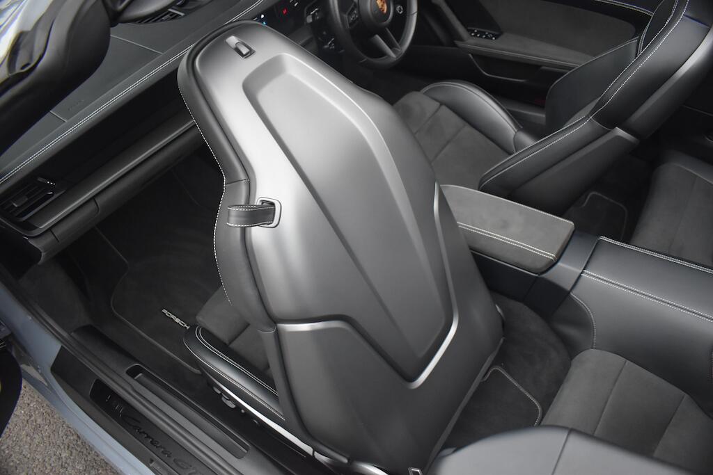 Porsche 911 view 58