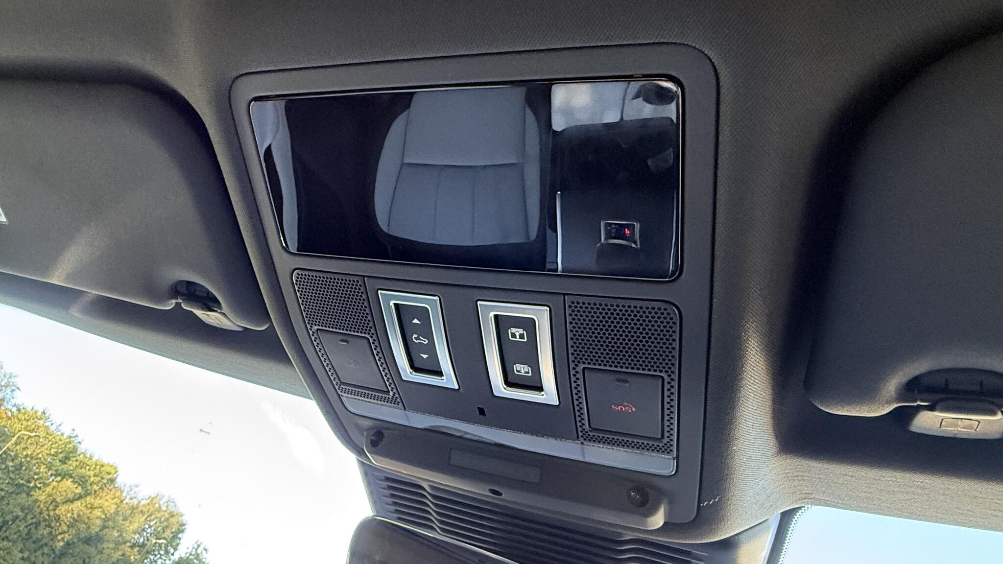 Land Rover Range Rover Evoque view 48