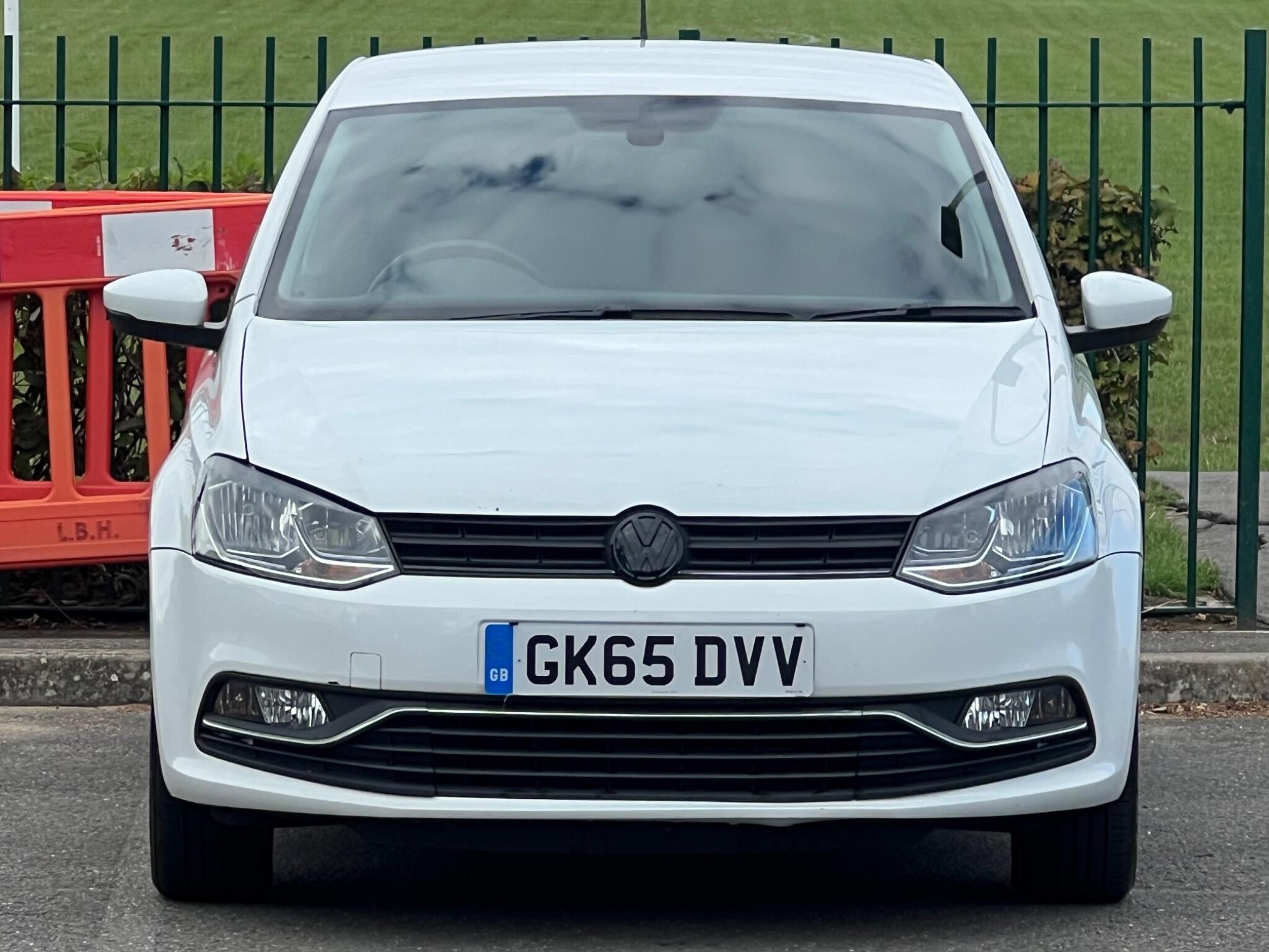 Volkswagen Polo view 3