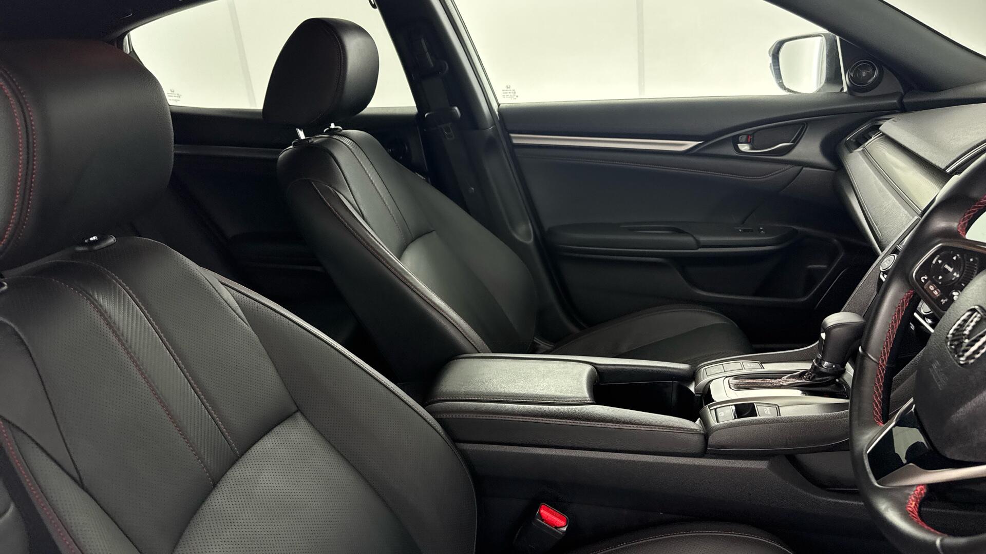 Honda Civic view 16