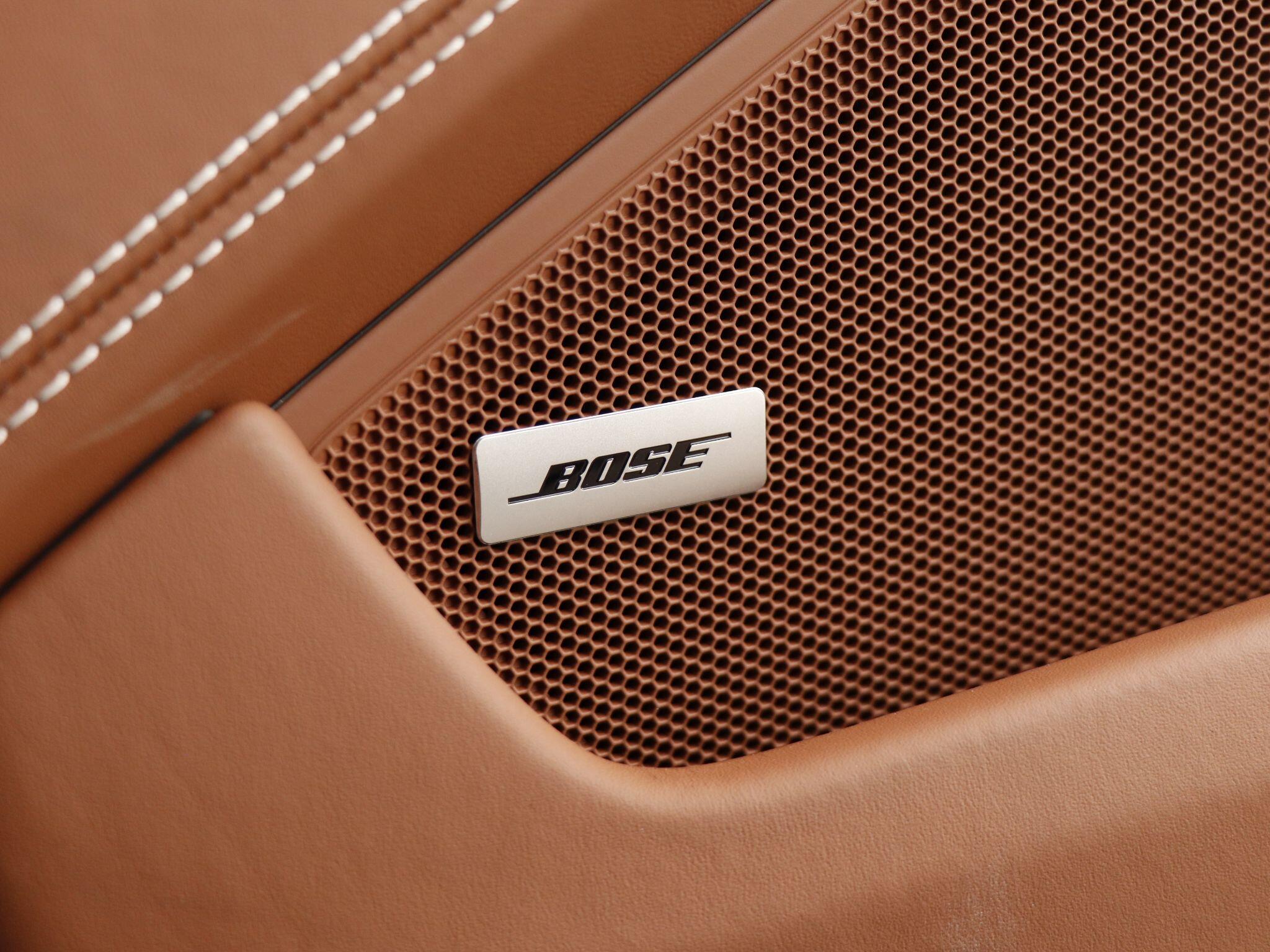 Porsche 911 view 23