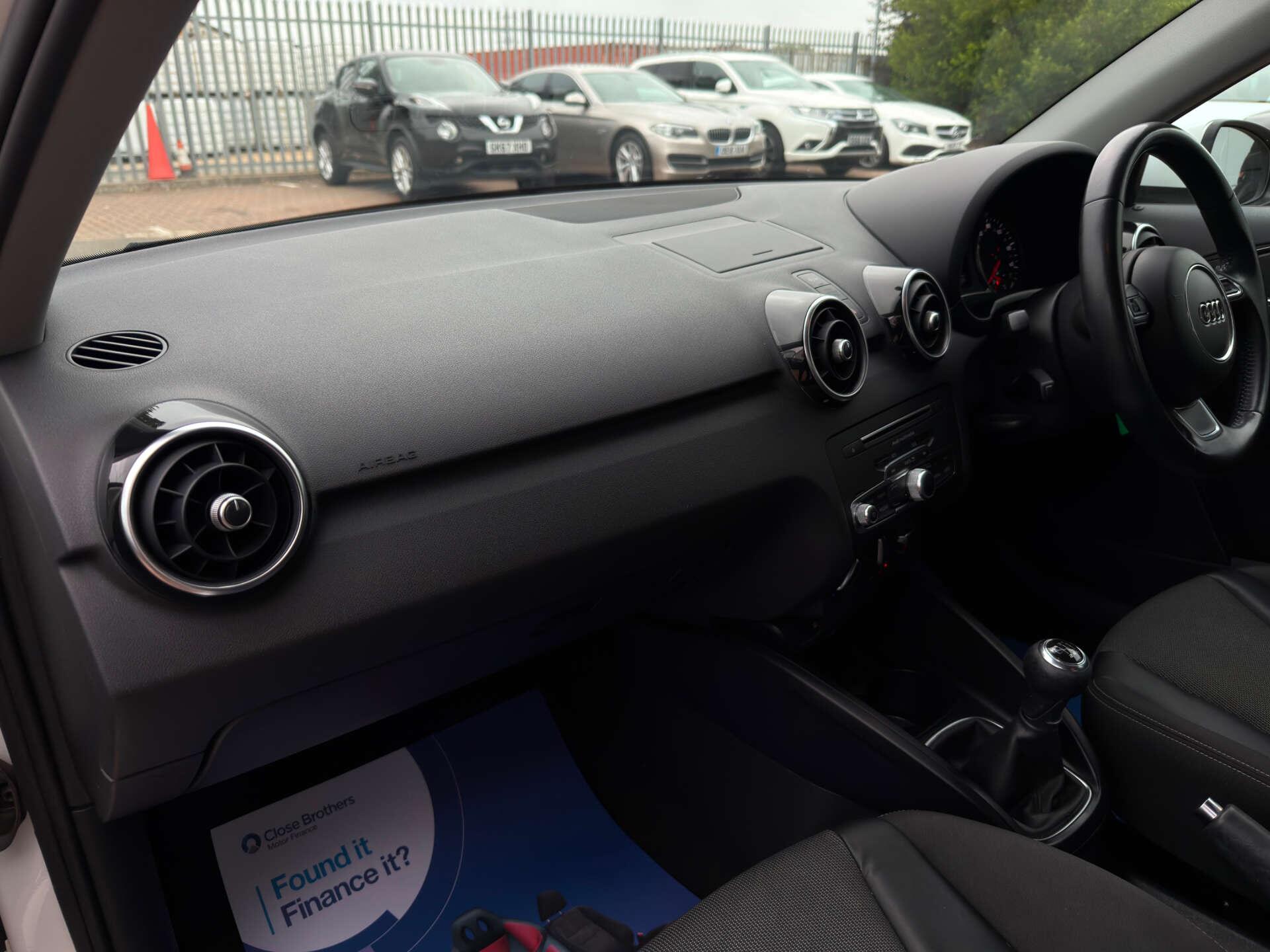 Audi A1 view 41