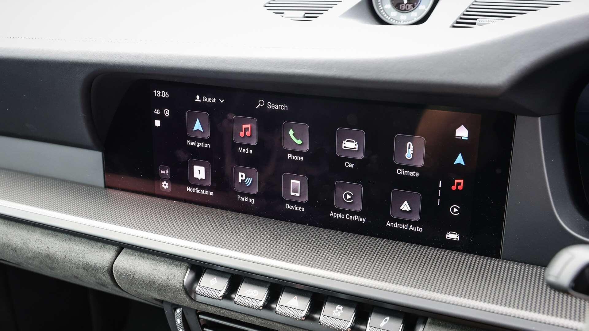 Porsche 911 view 18