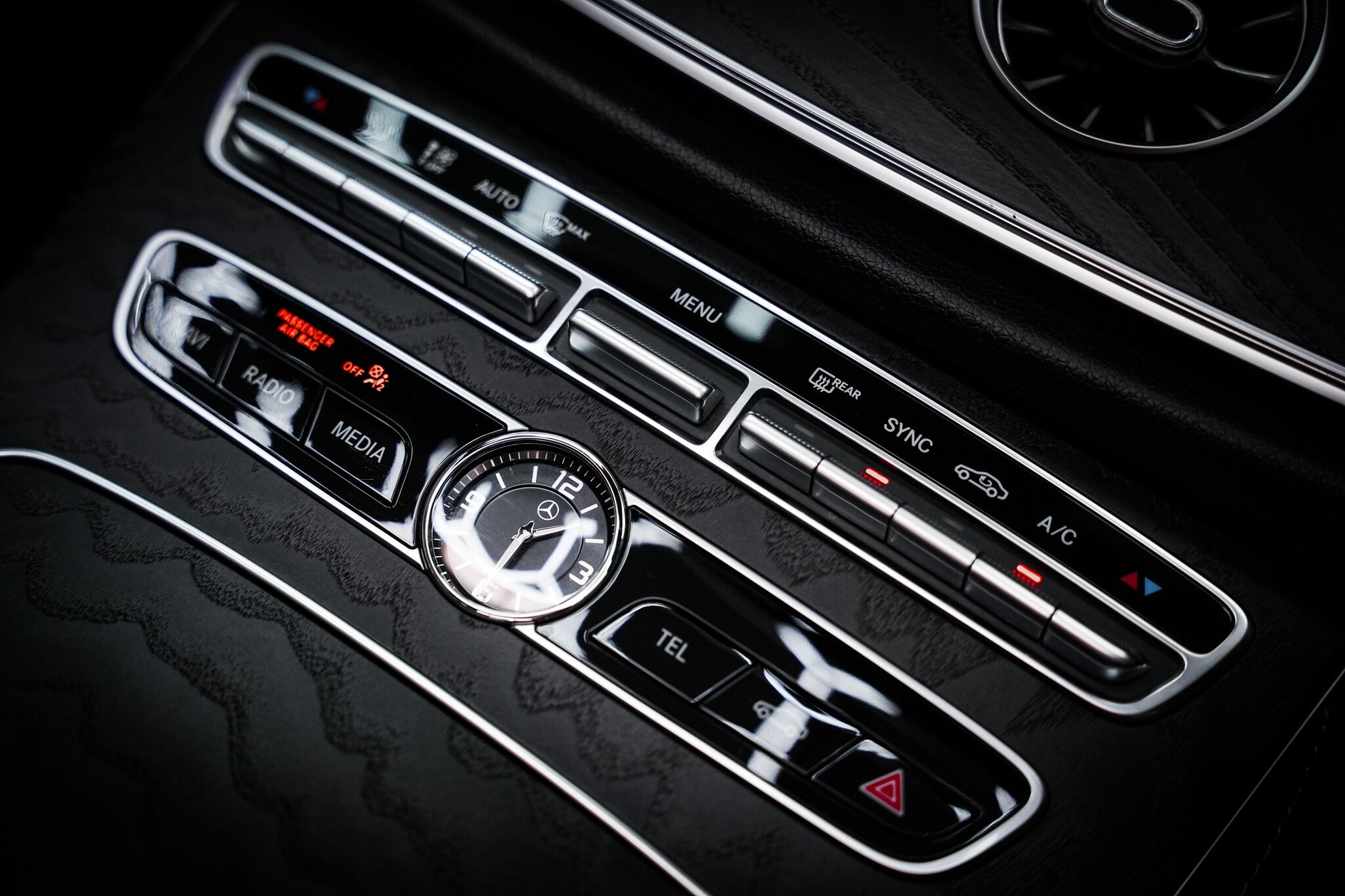 Mercedes-Benz E-Class view 42