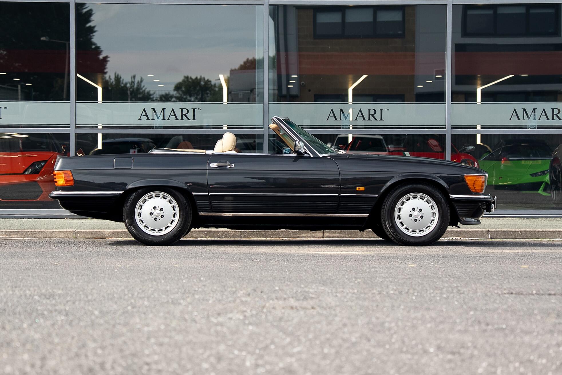 Mercedes-Benz 500 SL view 83