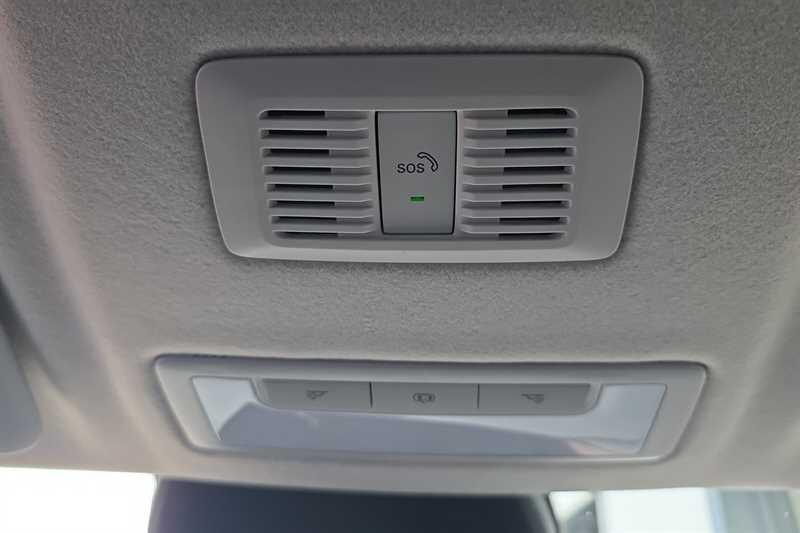 MG ZS view 38