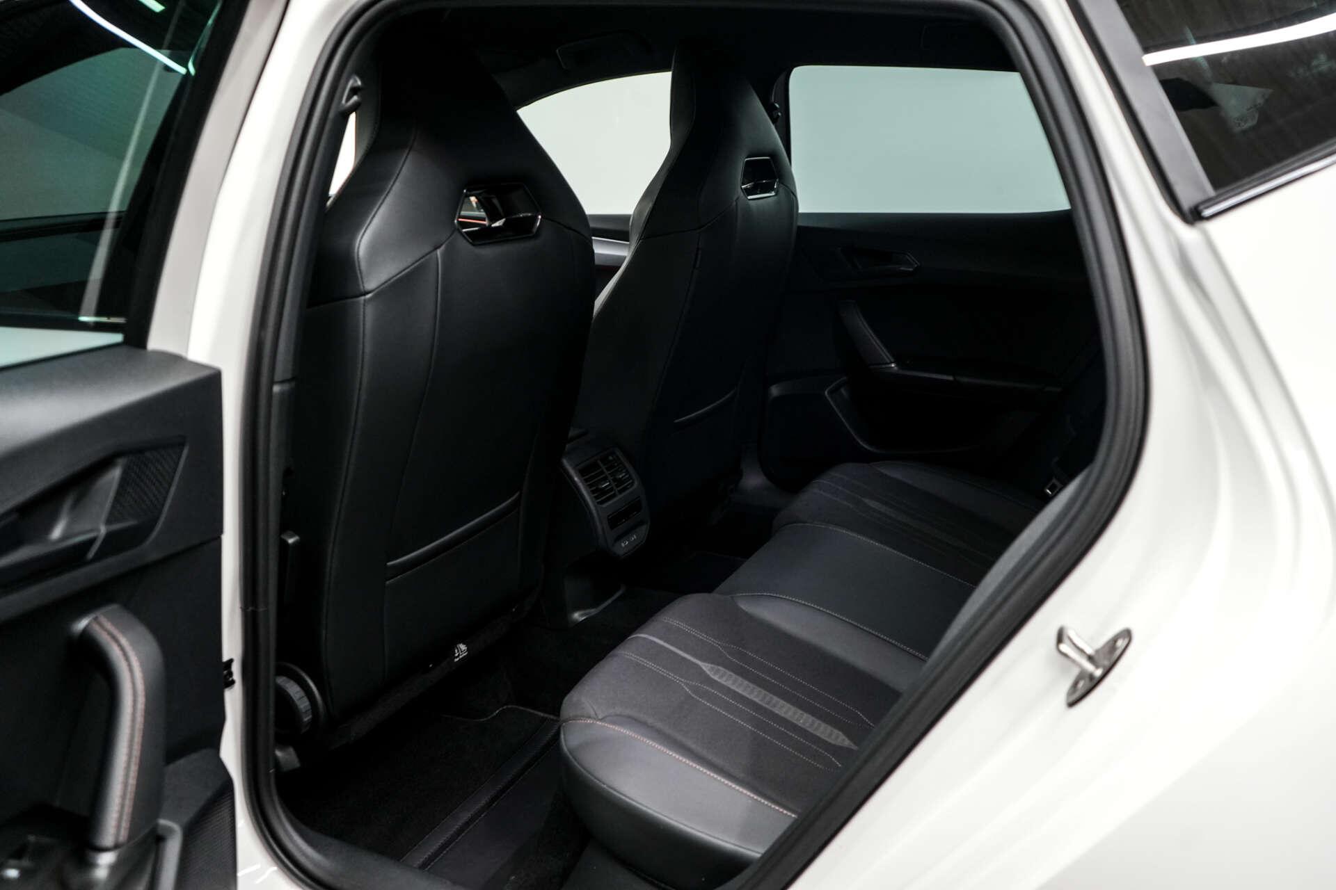 Cupra Leon view 22