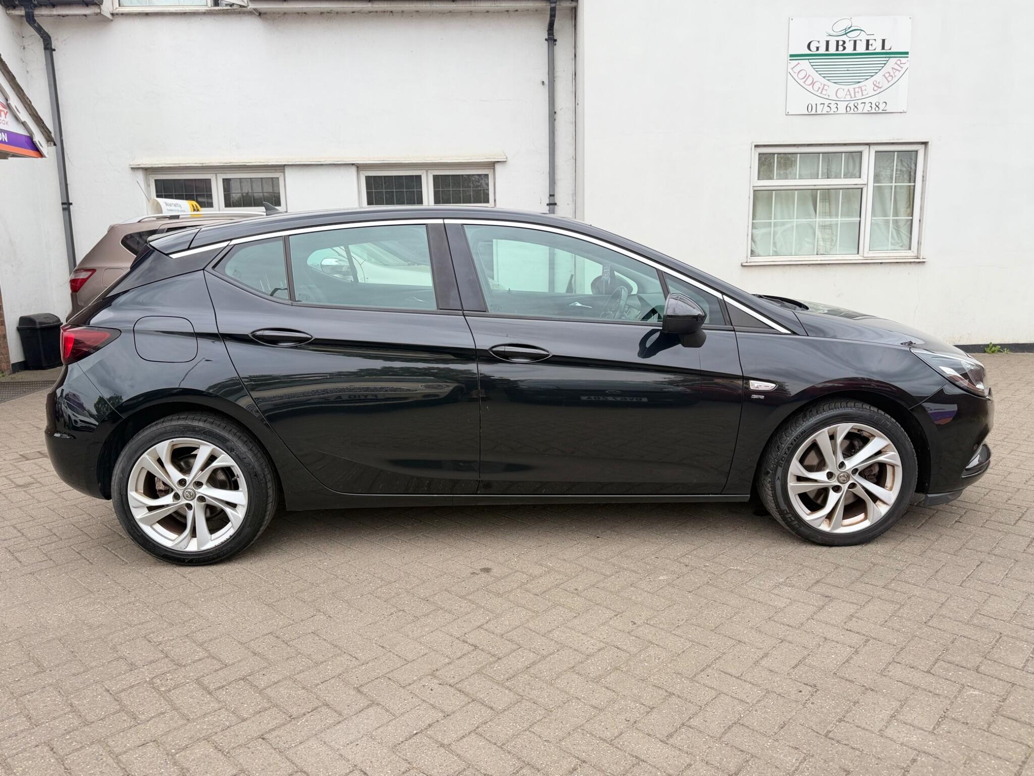Vauxhall Astra view 9