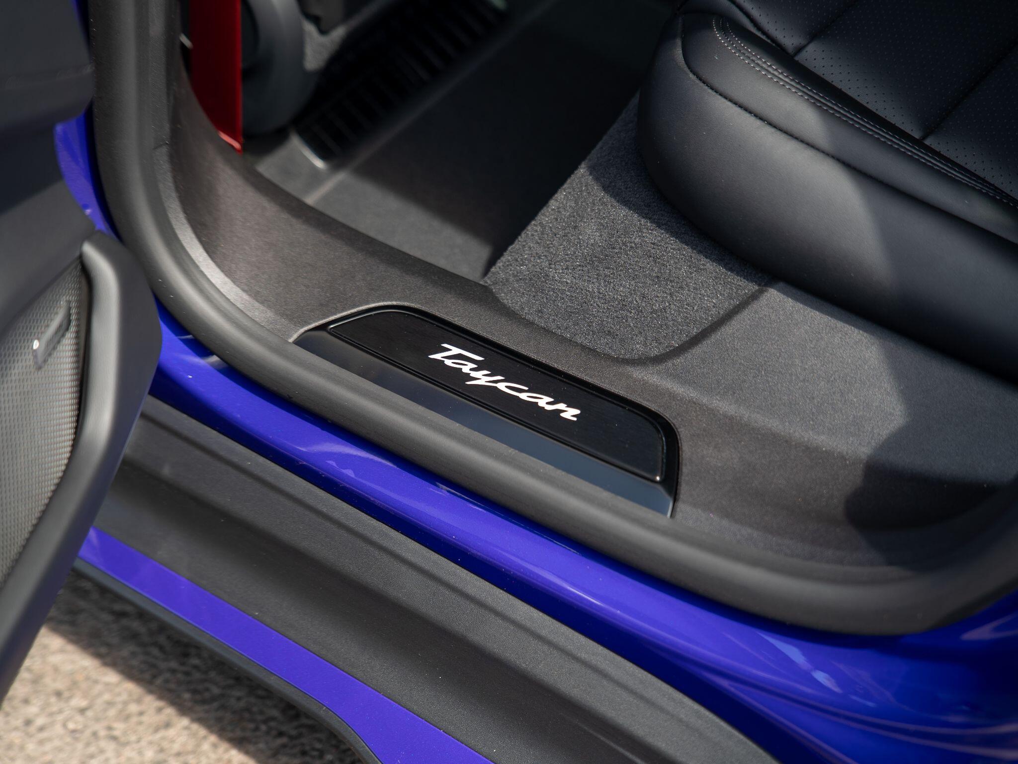 Porsche Taycan view 26