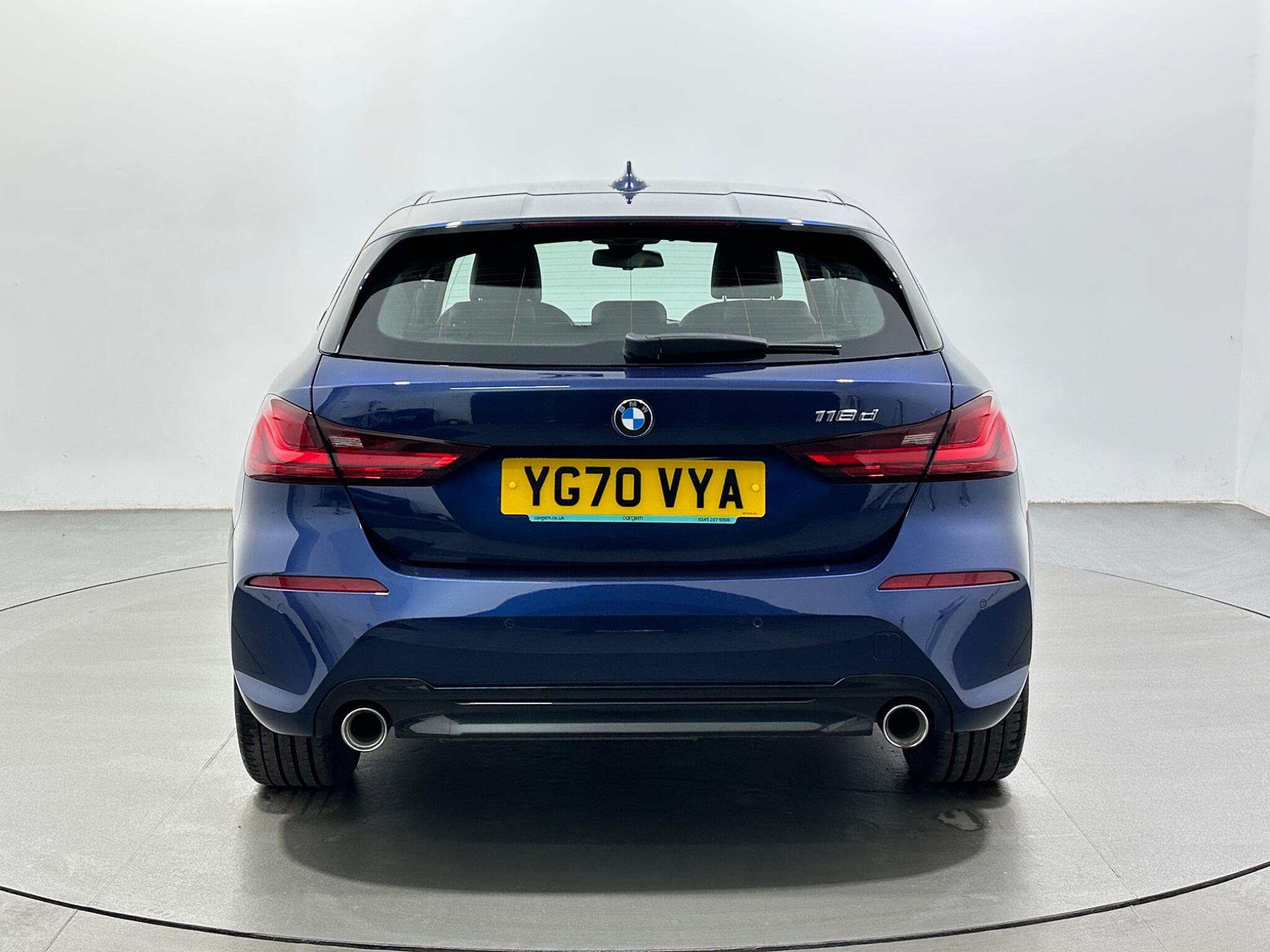BMW 1 Series view 7