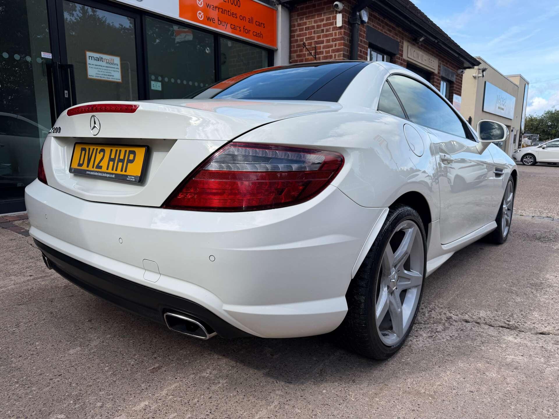 Mercedes-Benz SLK view 17