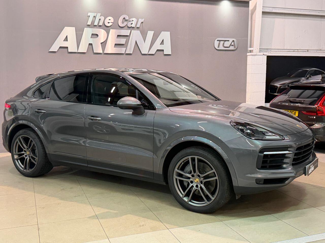 Porsche Cayenne view 3
