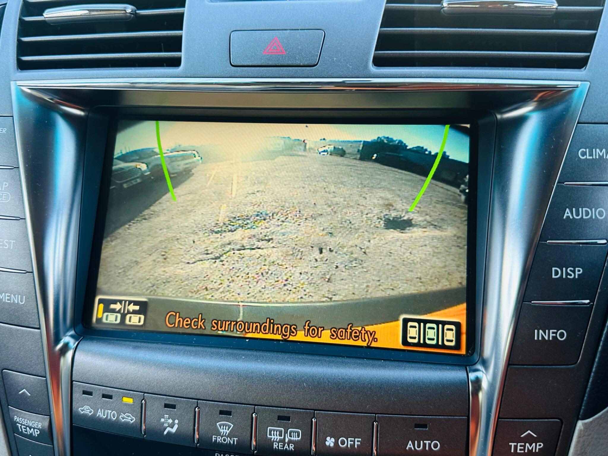 Lexus LS view 41