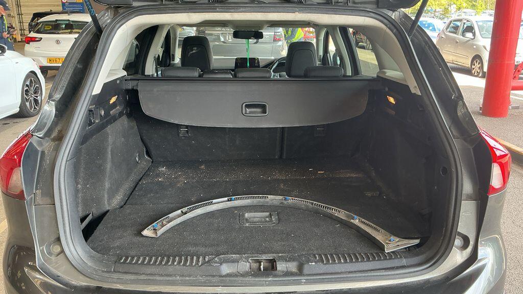 Ford Focus view 11