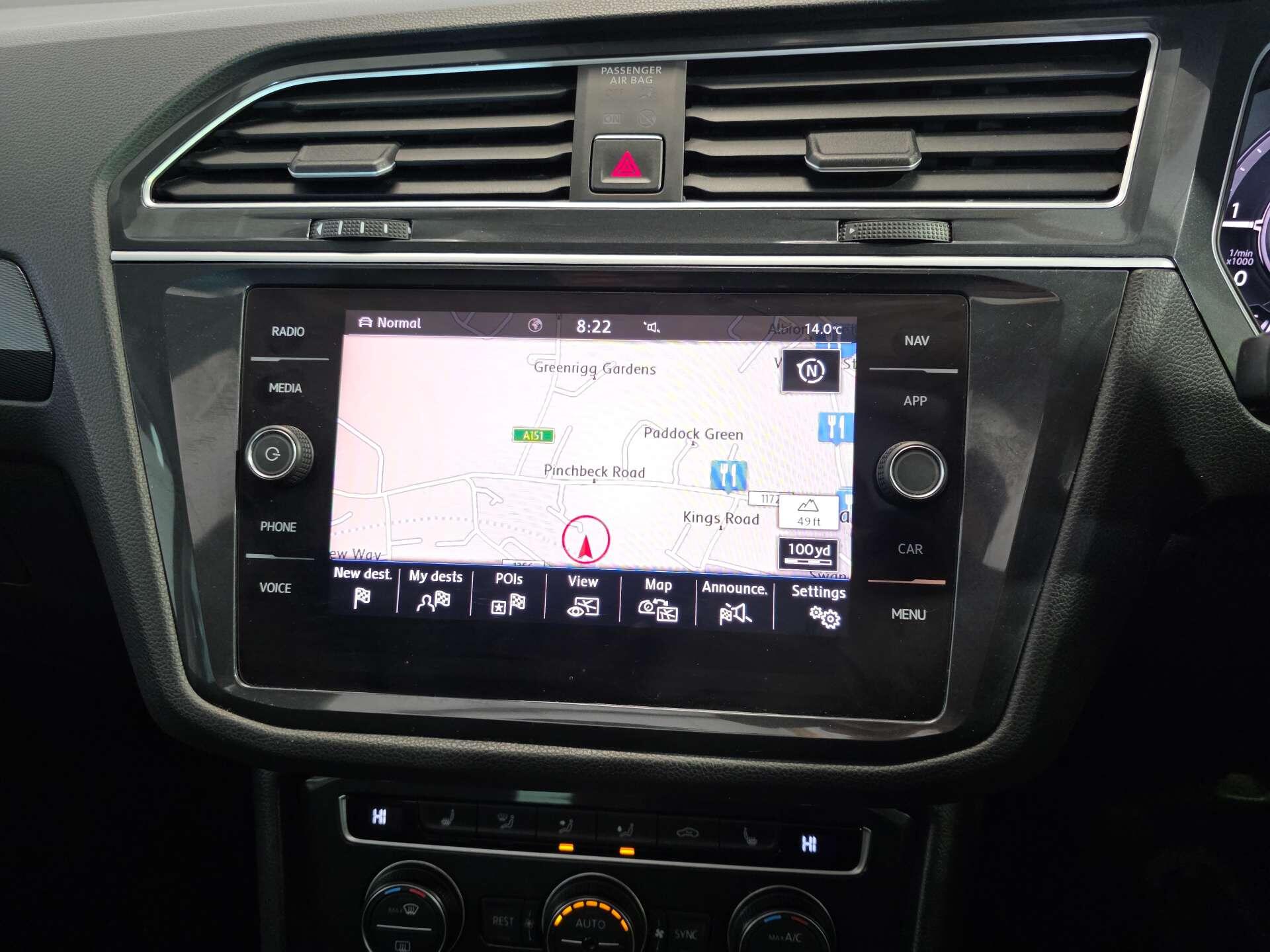 Volkswagen Tiguan view 23
