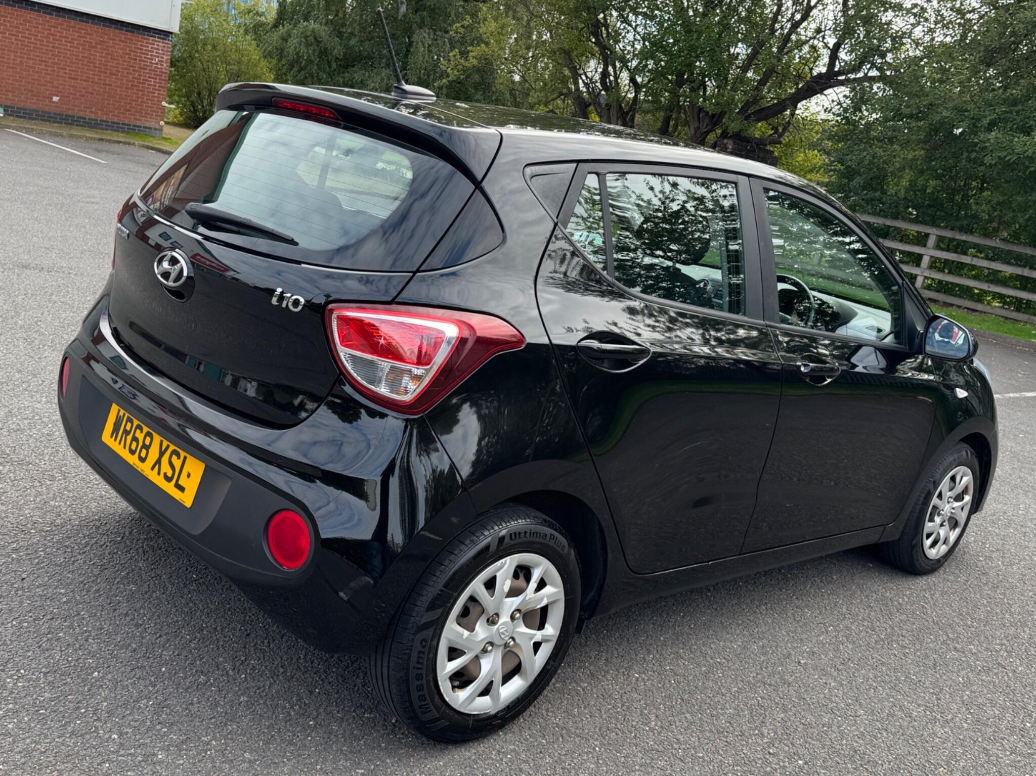 Hyundai I10 view 5