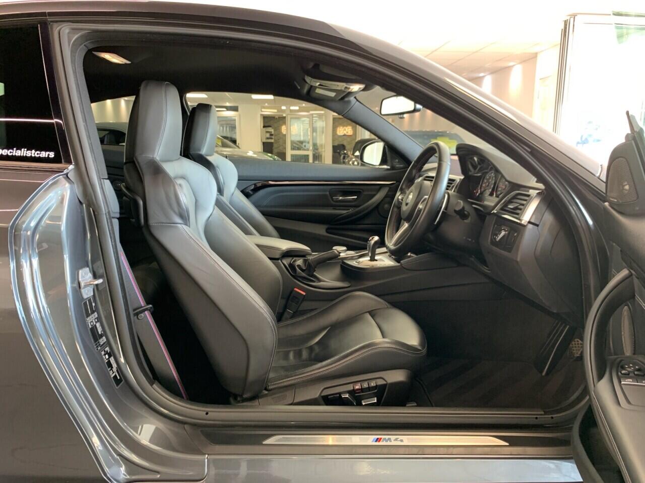 BMW M4 view 20