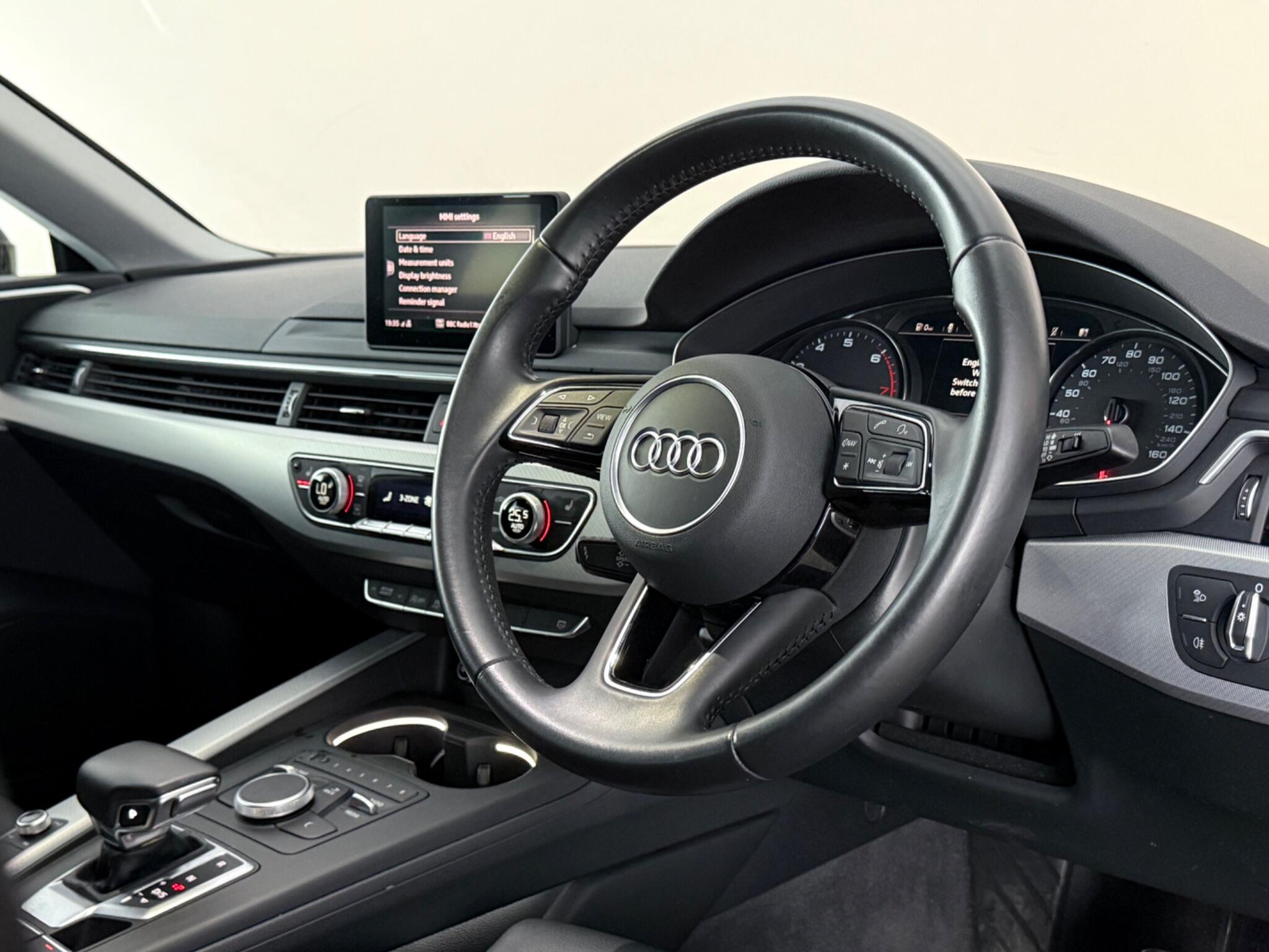 Audi A5 view 3