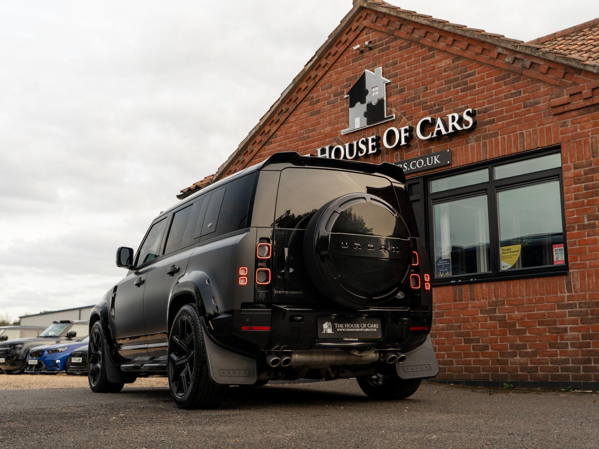 Land Rover Defender view 4