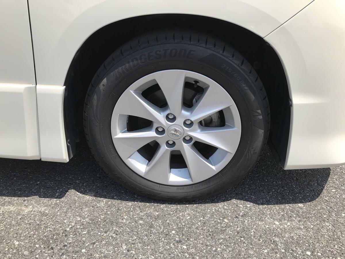 Toyota Alphard view 22