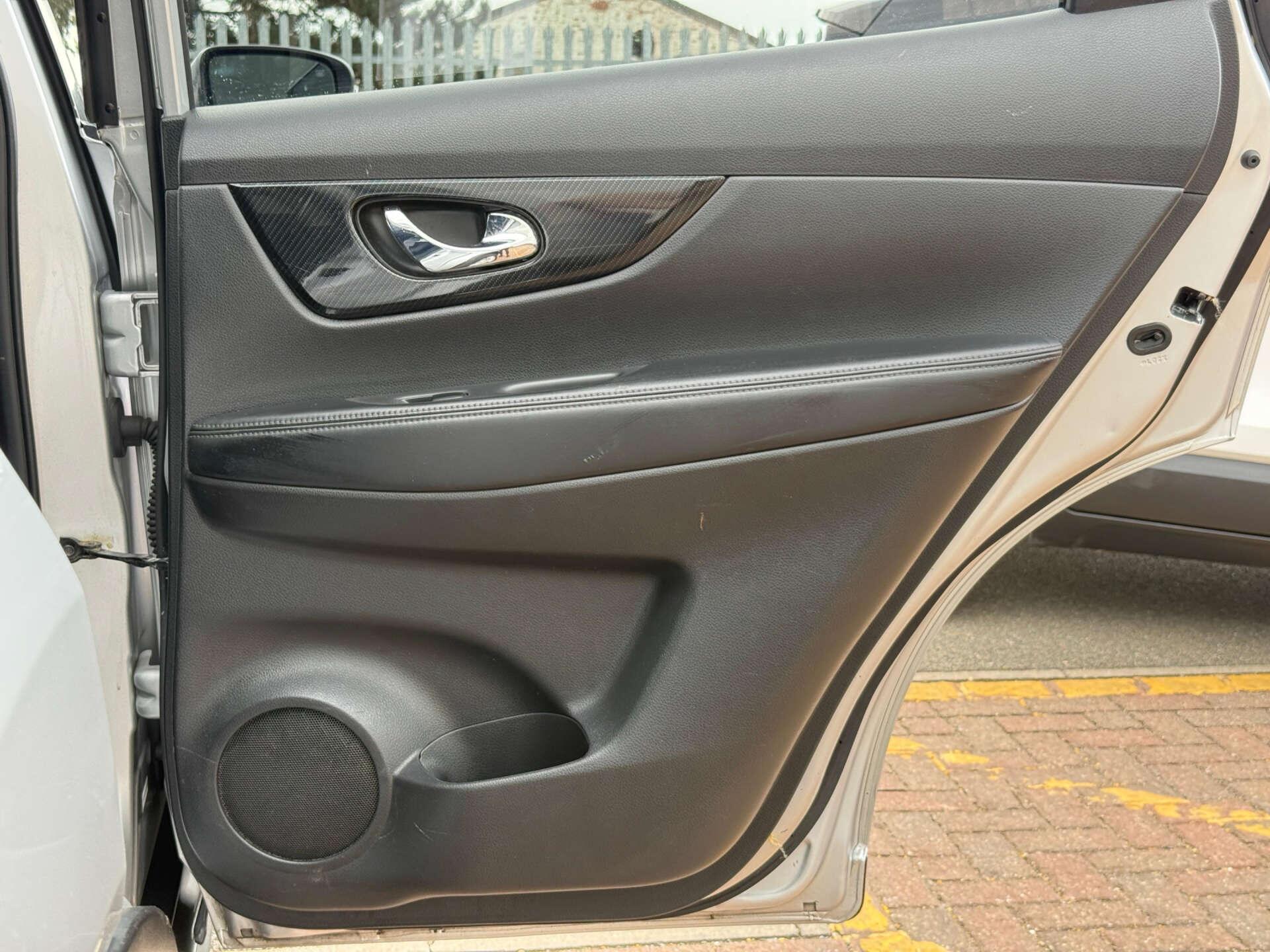 Nissan X-Trail view 39